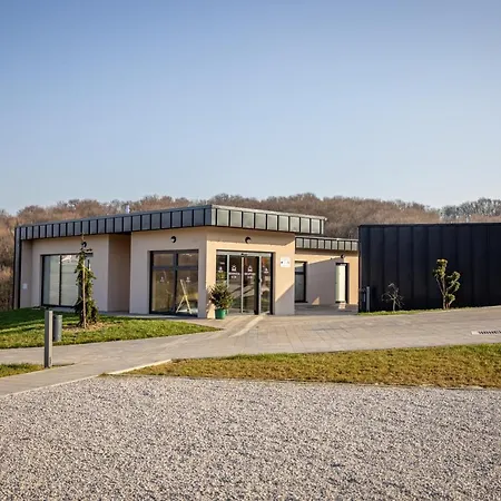 Wine Camp Hazic Hotel Sveti Martin Na Muri Exterior photo