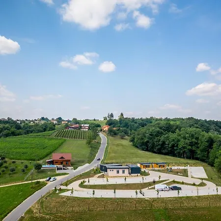 Wine Camp Hazic Hotel Sveti Martin Na Muri Exterior photo